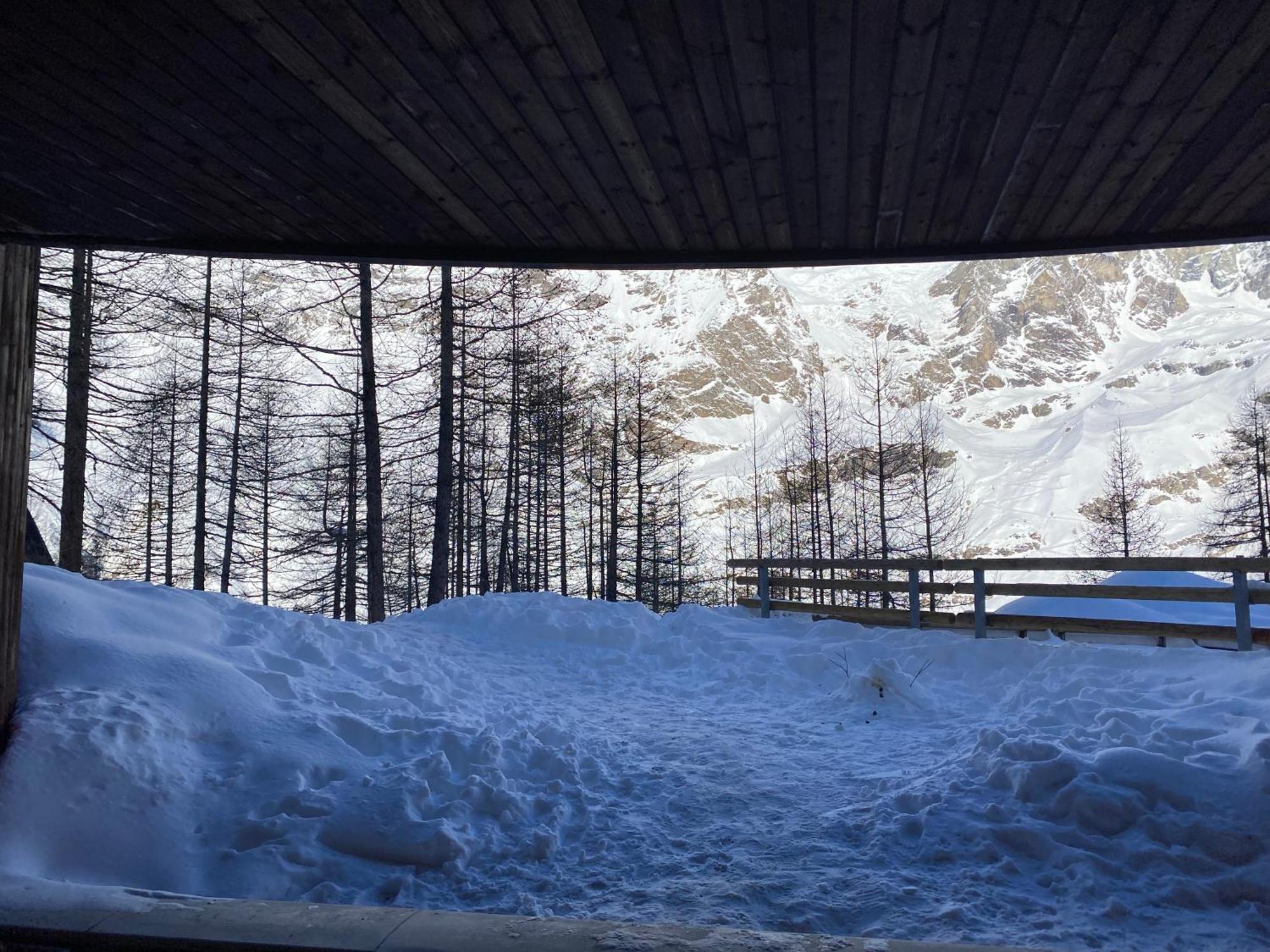 Incantevole Appartamento Stile Chalet Breuil Cervinia Zewnętrze zdjęcie